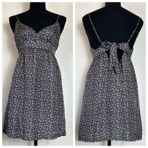 Heritage 1981 Silk V Neck Spaghetti Strap Babydoll Mini Dress